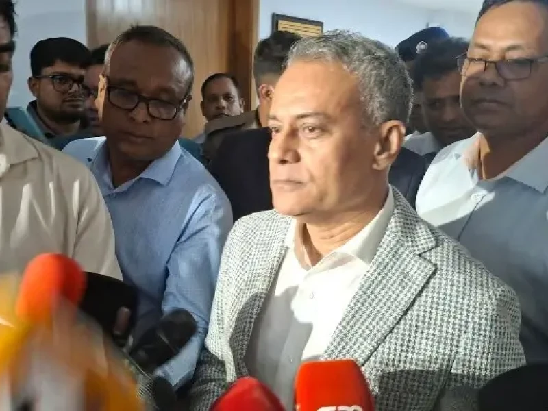 নির্ধারিত ভাড়ার বাইরে টাকা নিলে বাতিল হতে পারে রুট পারমিট