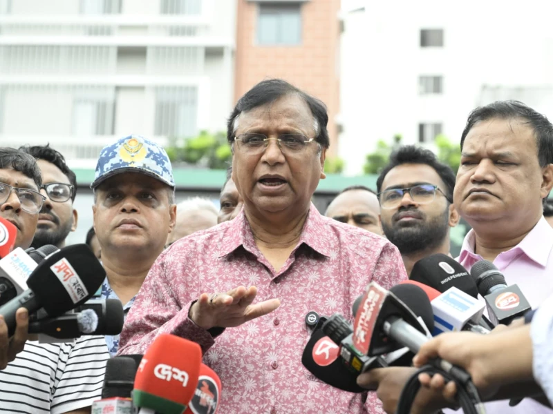DSCC declares Paltan–Gulistan–North South Road stretch hawker-free