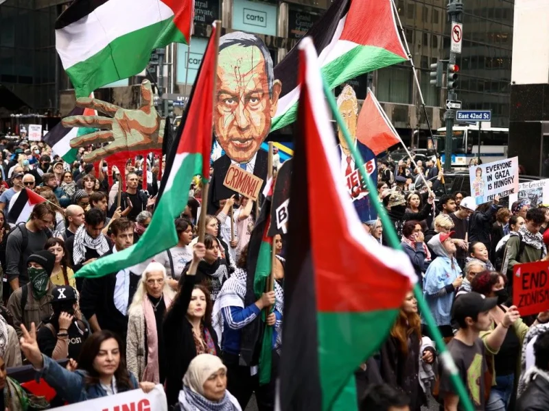 Hollywood stars among 100 arrested in NY anti-Netanyahu protest