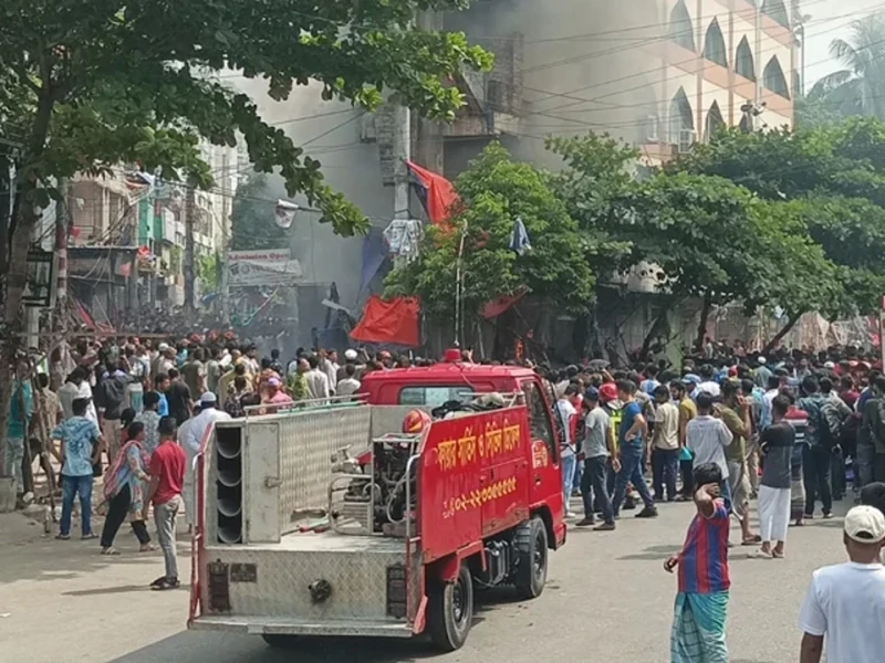 City corporation vehicles torched as eviction drive triggers clashes in Mirpur