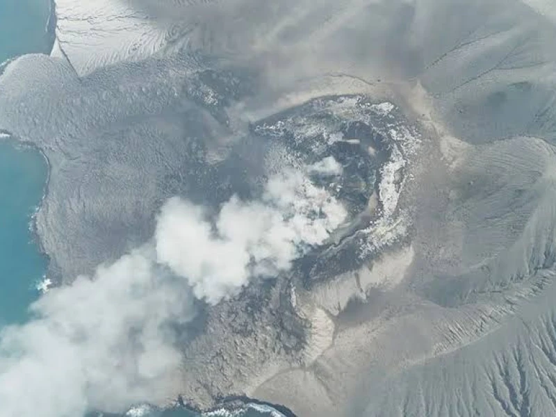 New islands appear after Indonesia's Anak Krakatau volcano erupts