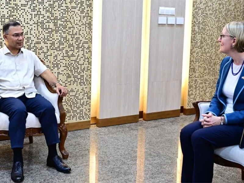 PM seeks more British support to make bilateral ties more multifaceted