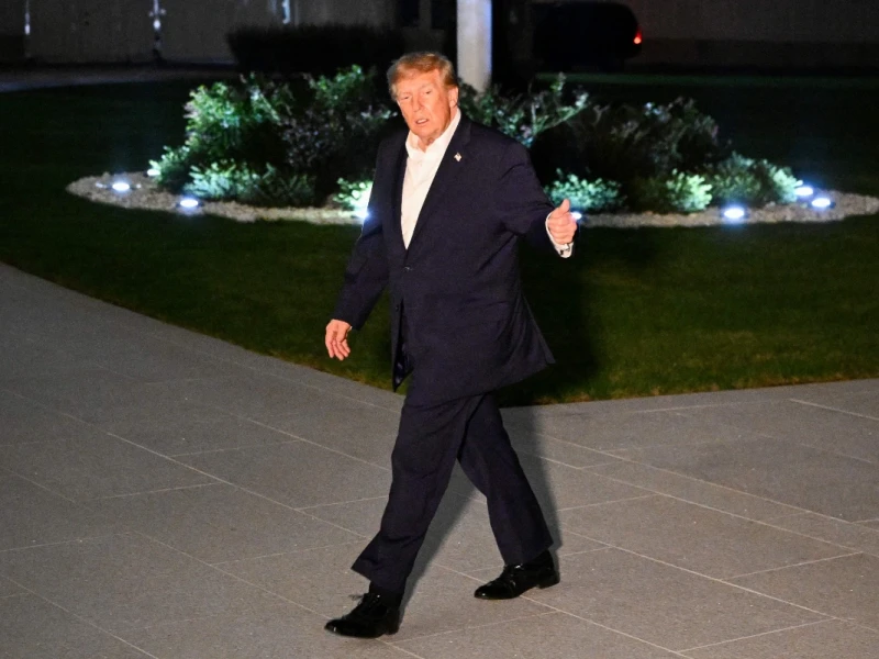 'Out with a bang': Trump won't be a quiet lame duck