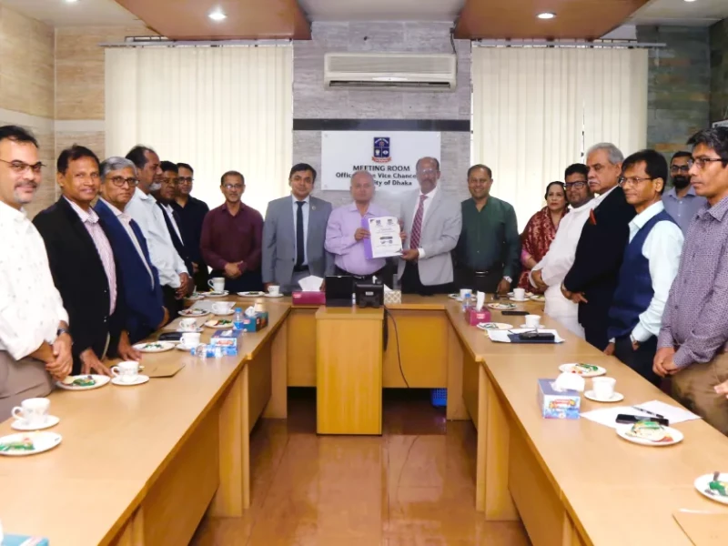 সাত কলেজের শিক্ষার্থীদের তথ্য হস্তান্তর করল ঢাবি