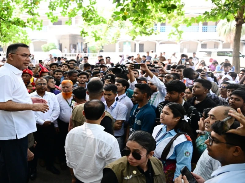 PM visits former college, urges students to help build the country