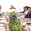 PM urges officials to go beyond duties to protect environment